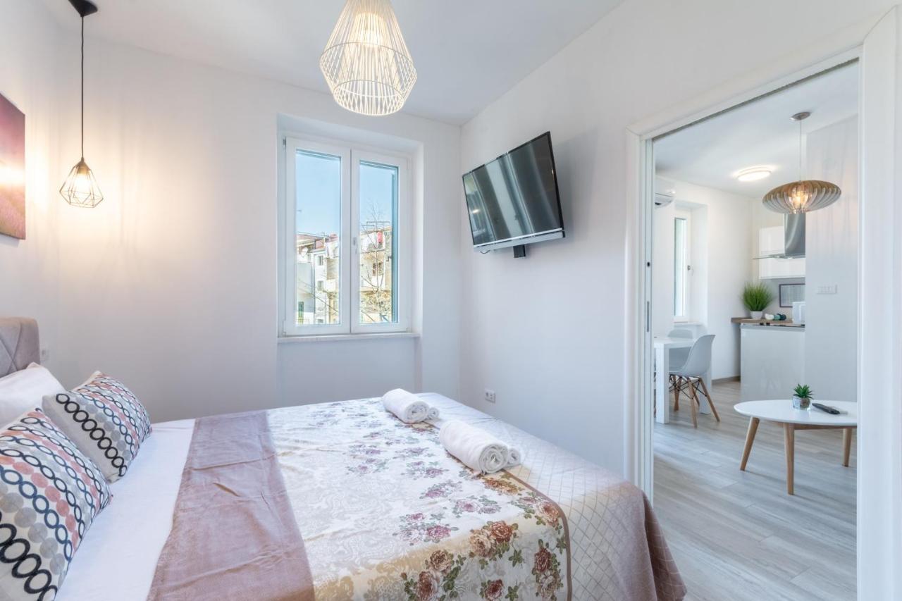 Studios & Room Poesia Split Exterior photo